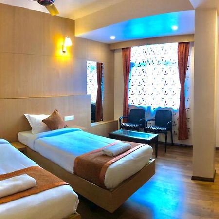 Orange Homestay Шиллонг Екстер'єр фото