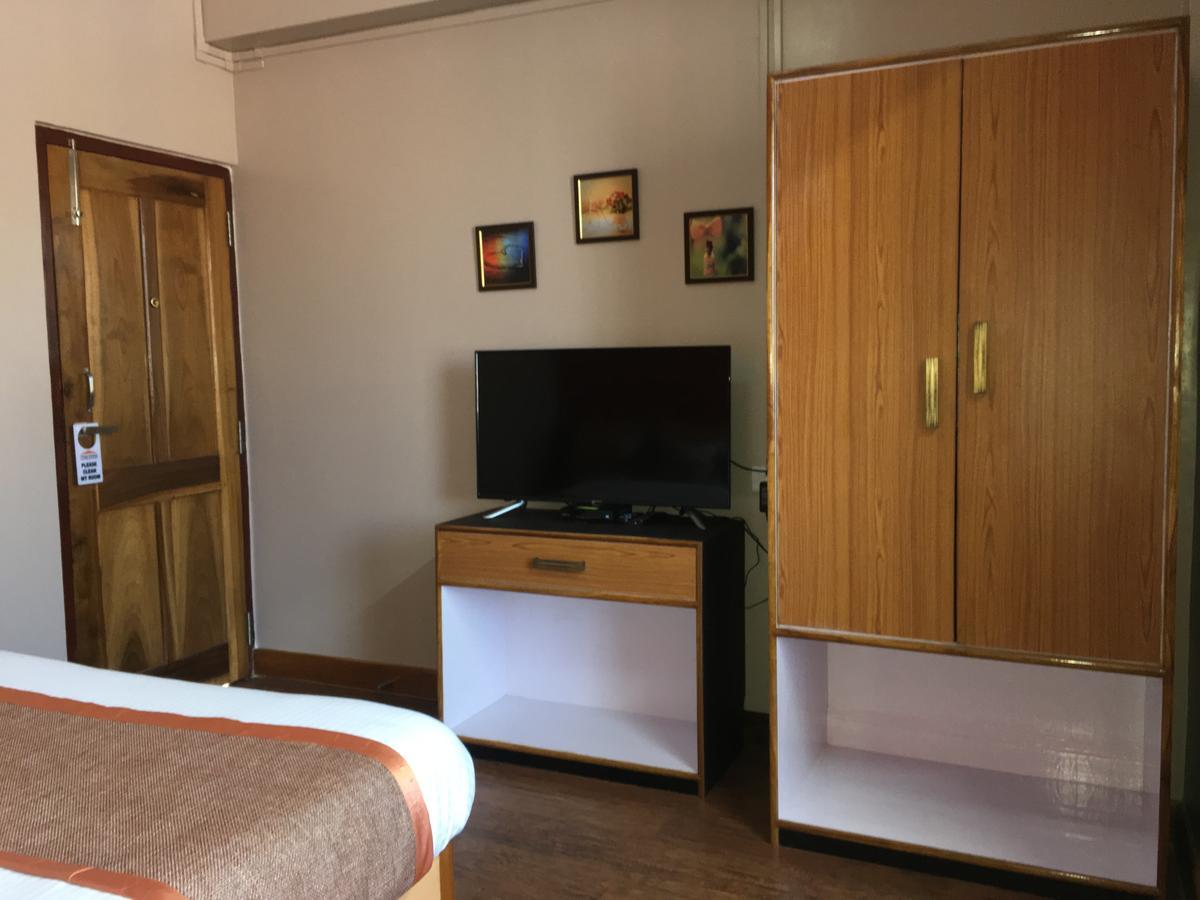 Orange Homestay Шиллонг Екстер'єр фото