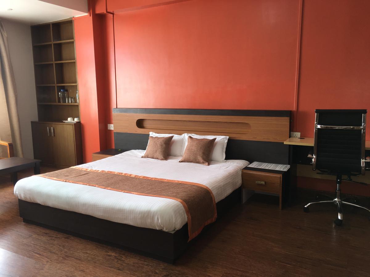 Orange Homestay Шиллонг Екстер'єр фото