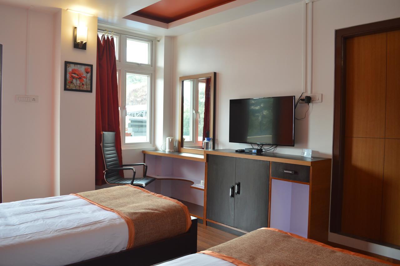 Orange Homestay Шиллонг Екстер'єр фото