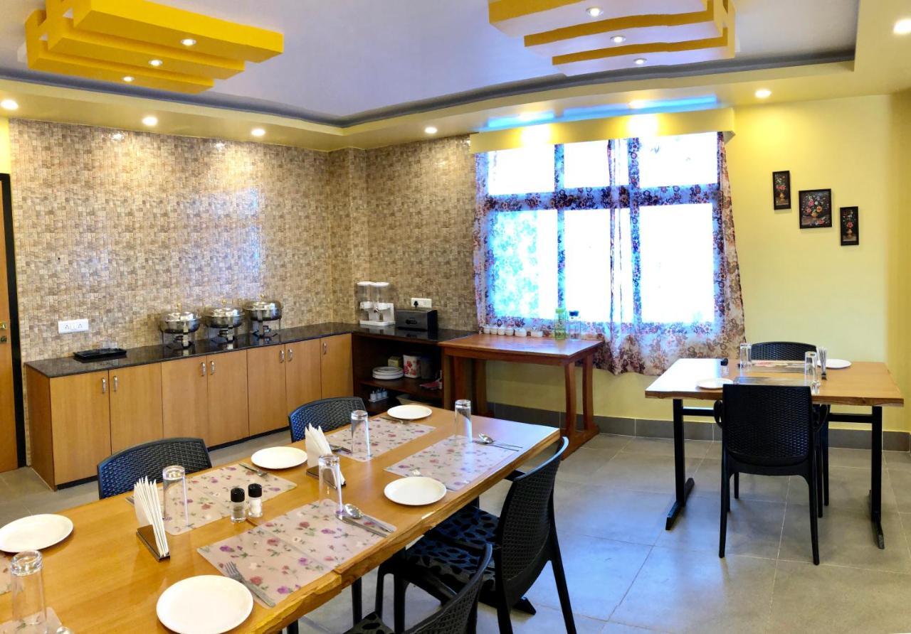 Orange Homestay Шиллонг Екстер'єр фото